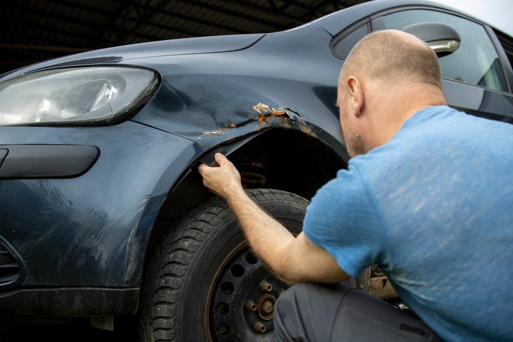 Auto fender repair and damaged vehicle panel restoration in Baltimore, MD