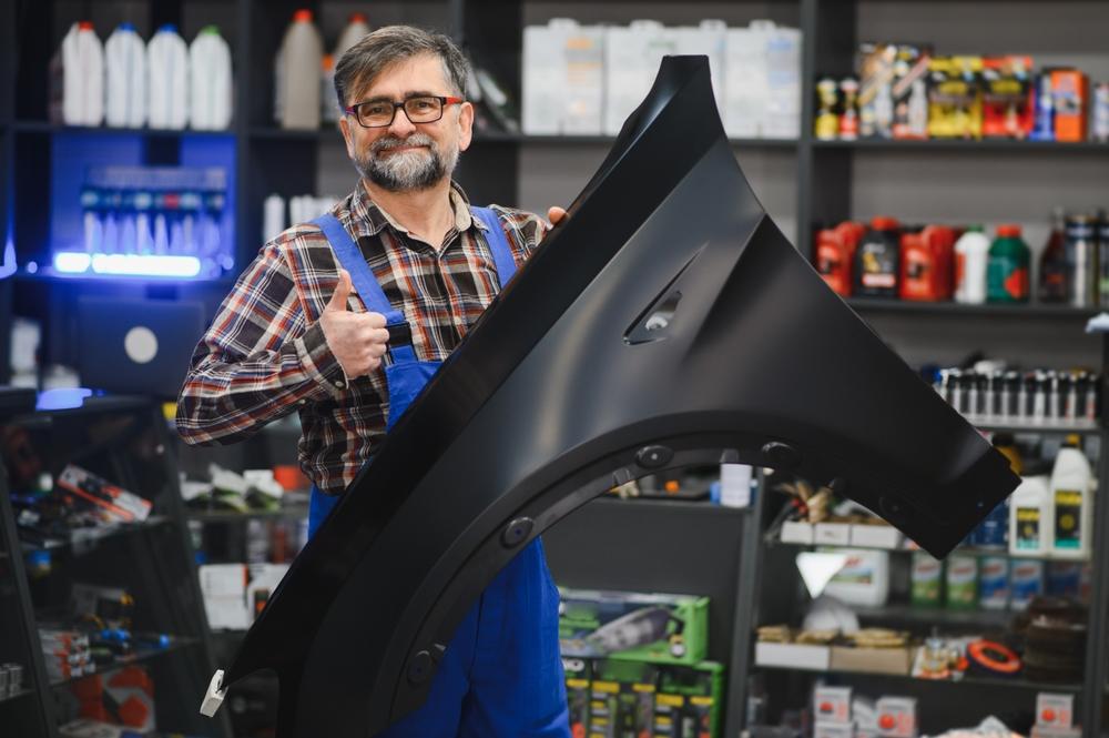 Baltimore Body Shop and Service fender repair technicians and bodywork in Baltimore, MD